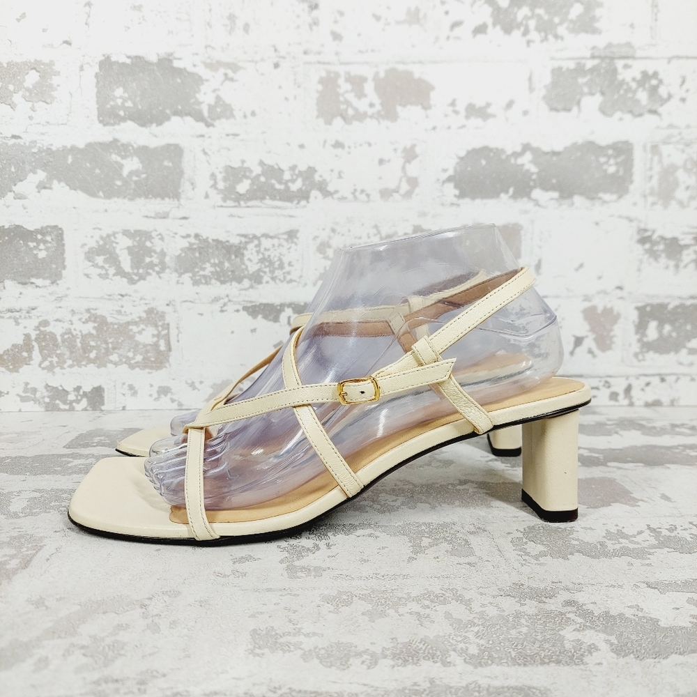 New Frame Le Braxton Strappy Heel Off White Leather Sandals B23
